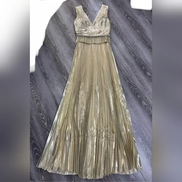 Self-Portrait Gold Metallic V-Neck Maxi Dress - Picture 7 of 10